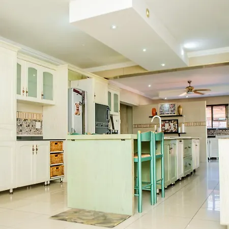21 Shrimp Tail Meerensee- Home In Richards Bay Exterior photo