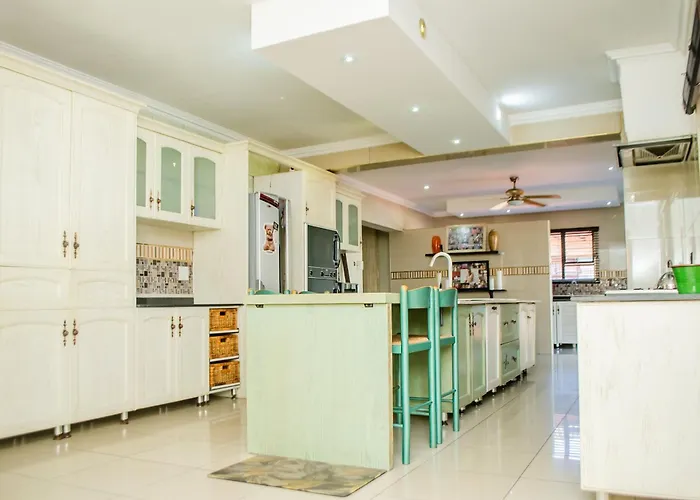 21 Shrimp Tail Meerensee- Home In Richards Bay